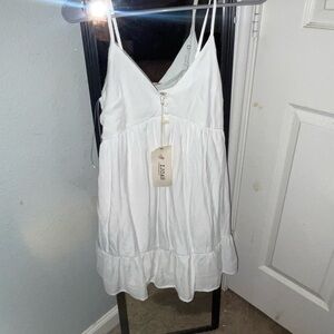 Elegant White Mini Dress with Spaghetti Straps